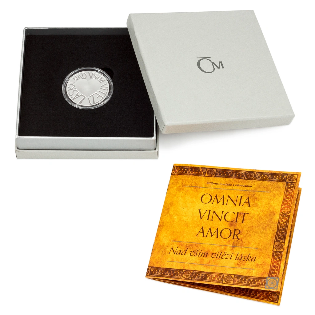 Stříbrná medaile Omnia vincit amor - Nad vším vítězí láska s věnováním proof | 31,1 g - pohled 3